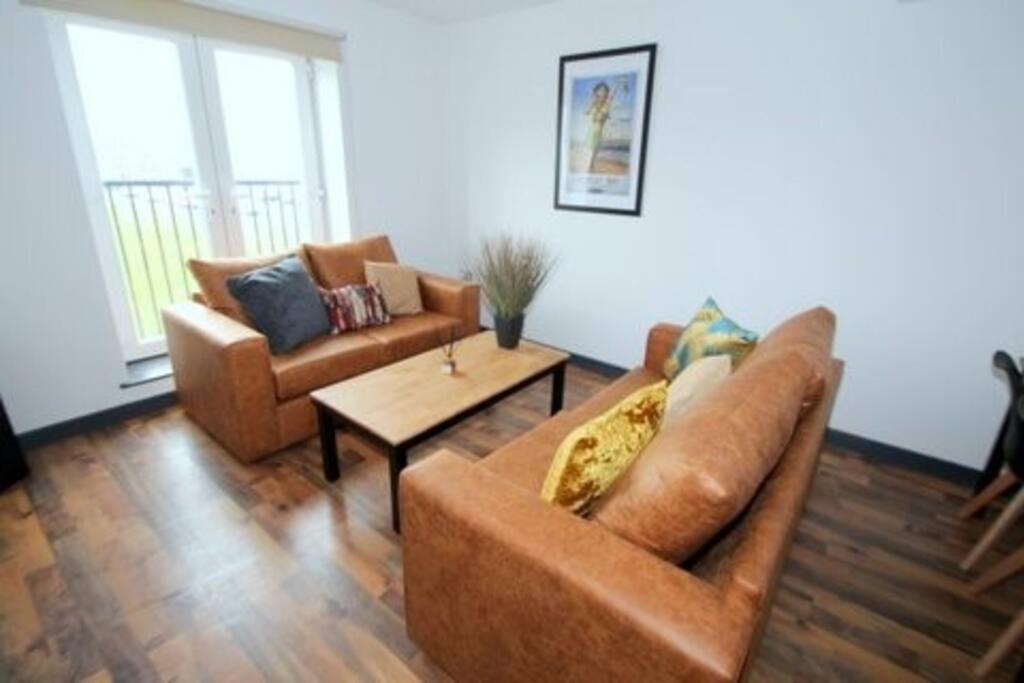 Apartment Hightide Seaside With & Spanish Views